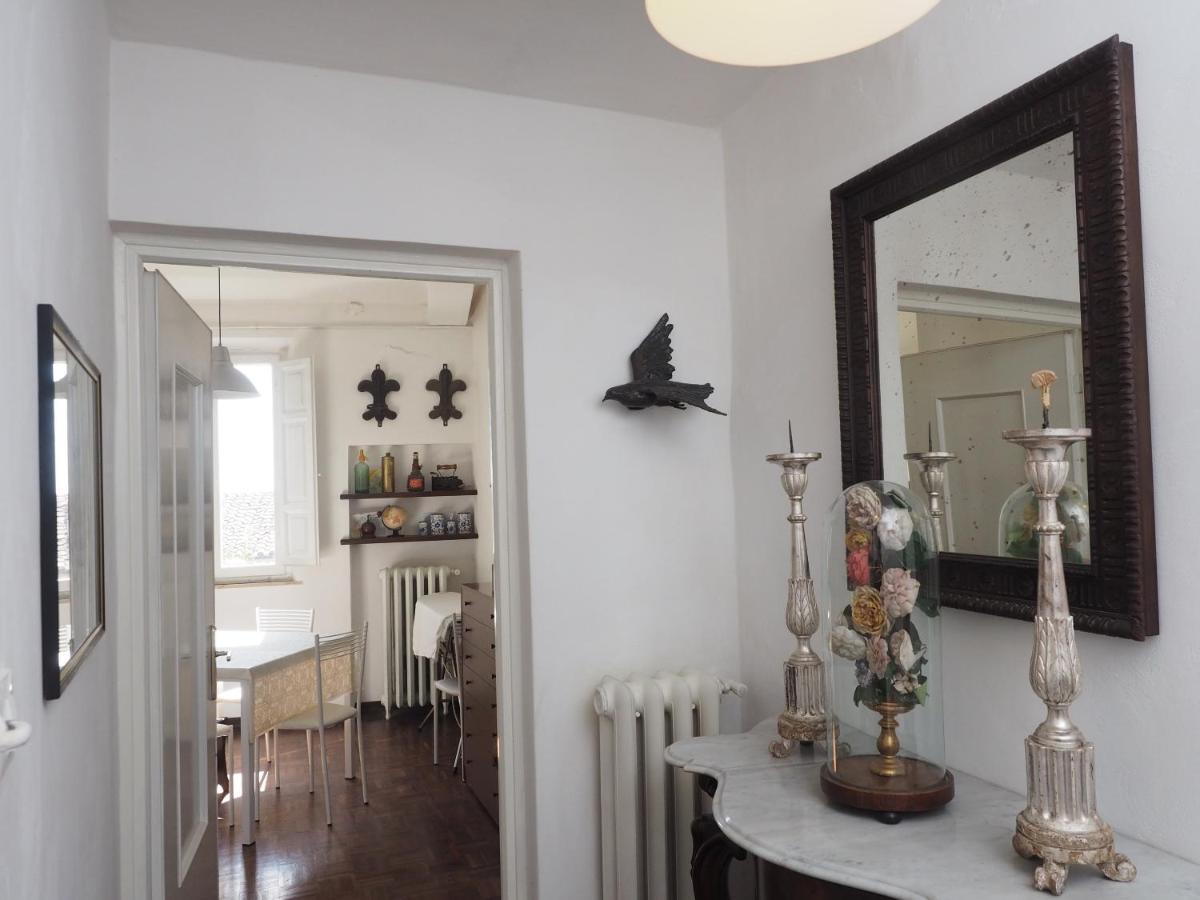 Azzi B&B Comfortably, In The Quietness Of The Perugia Historical Centre 外观 照片
